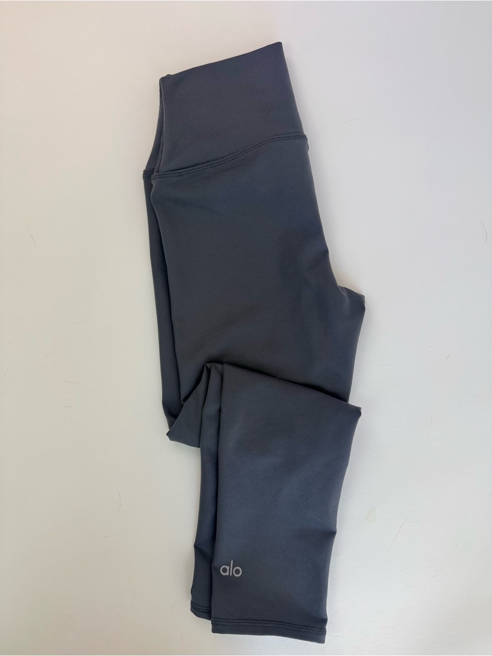 Alo Yoga High-Waist Airbrush Capri Anthracite sz XS